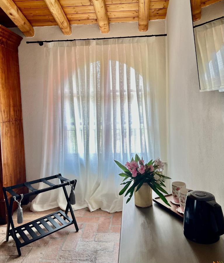 Le Mansarine Charme B&B Castellaro  Dış mekan fotoğraf