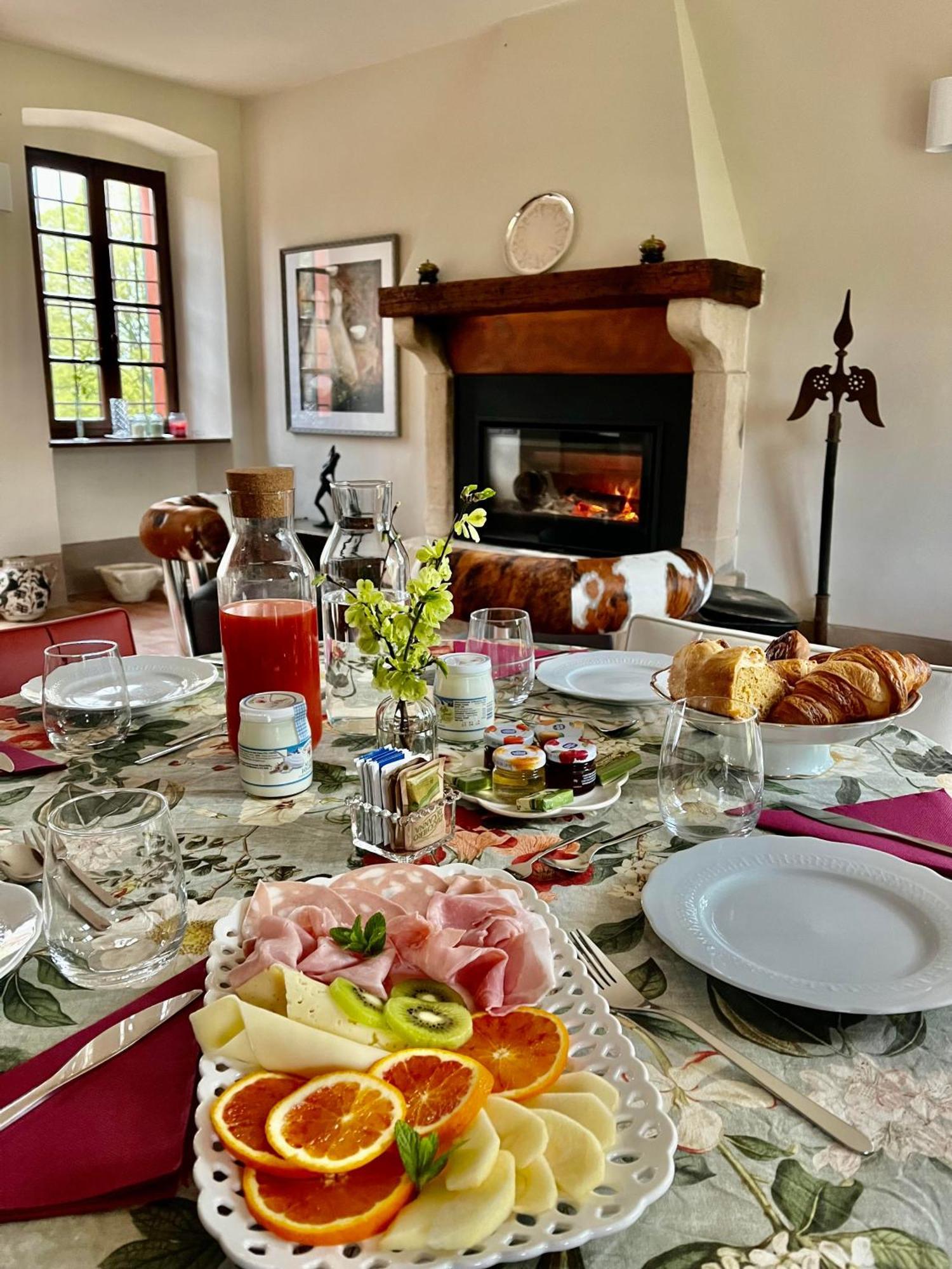 Le Mansarine Charme B&B Castellaro  Dış mekan fotoğraf